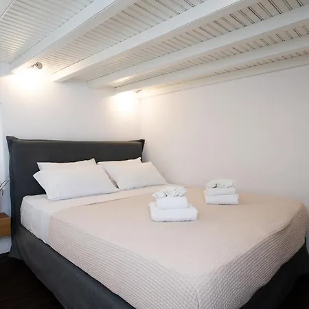 Mykonos House Aurora , *