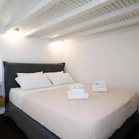 Mykonos House Aurora , *